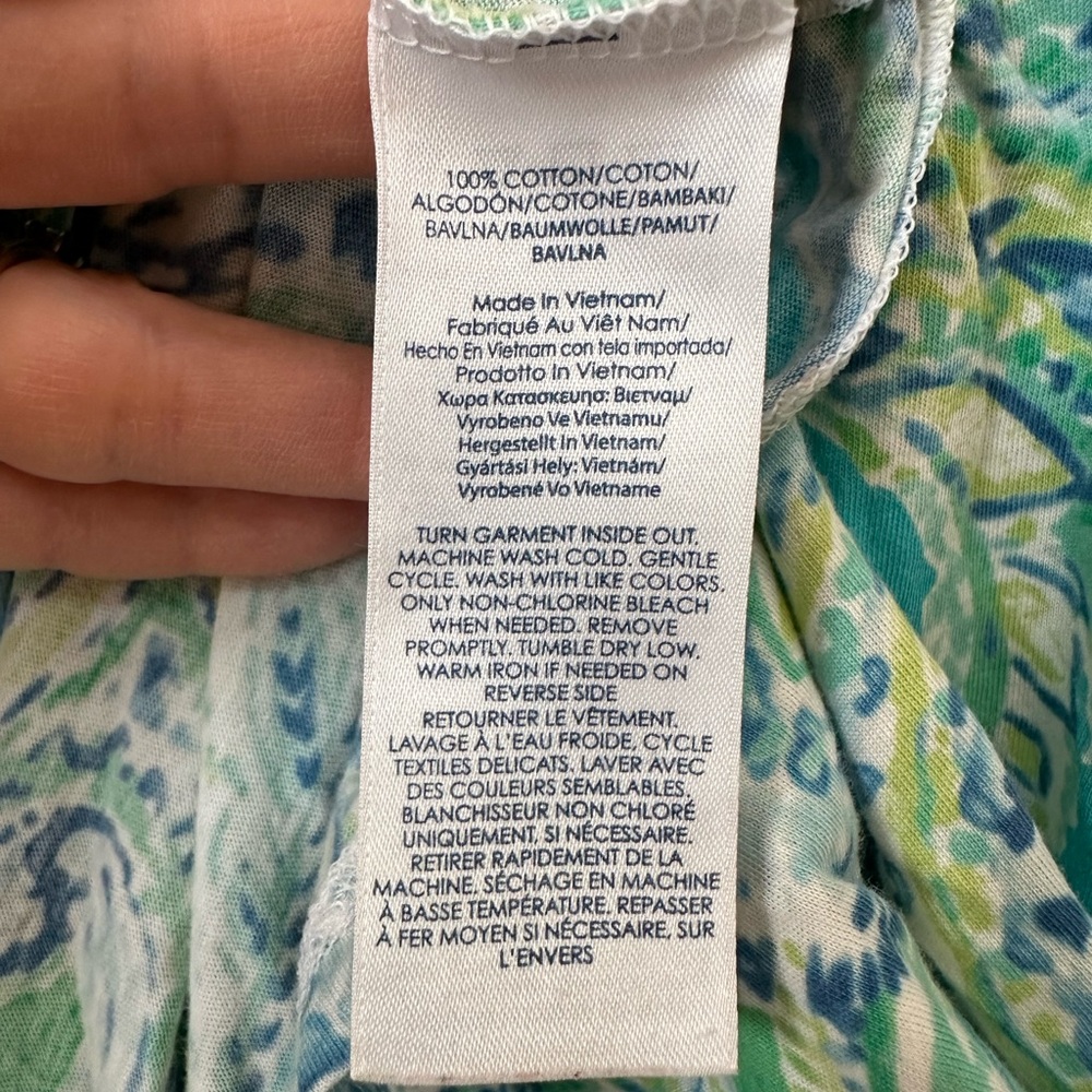 Chaps EUC Size XL top, cute summer print, light weight, comfortable - Picture 4 of 4